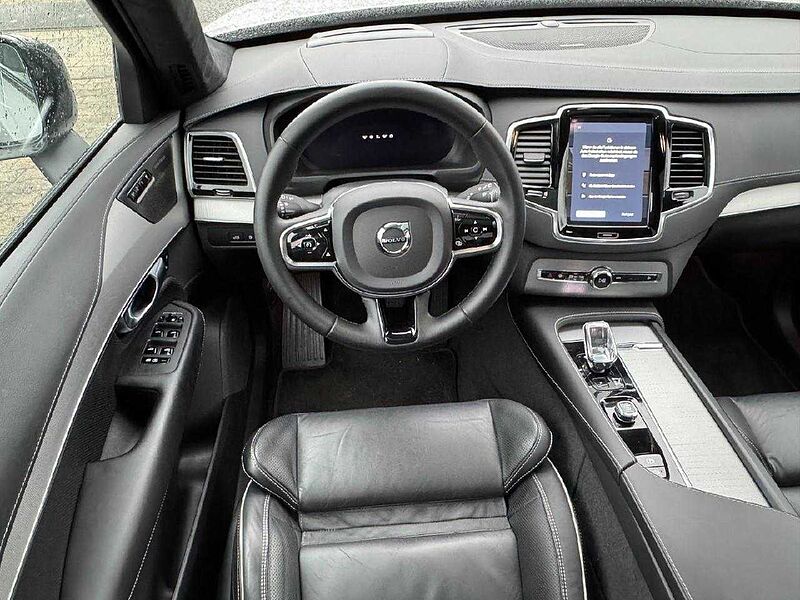 Volvo XC 90 Ultimate Dark Recharge Plug-In Hybrid AWD