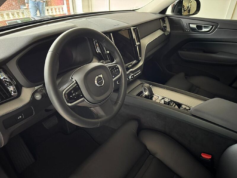 Volvo XC 60 Plus Dark AWD