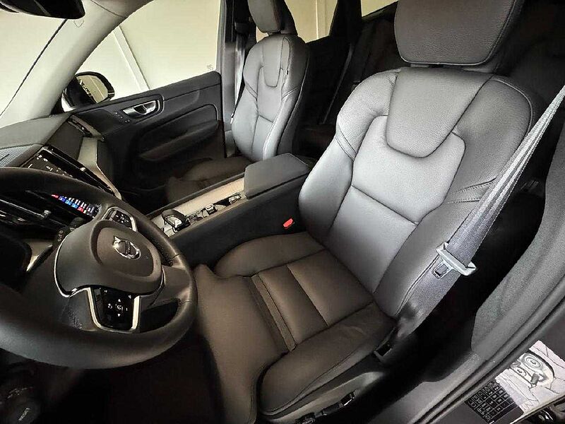 Volvo XC 60 Plus Dark AWD