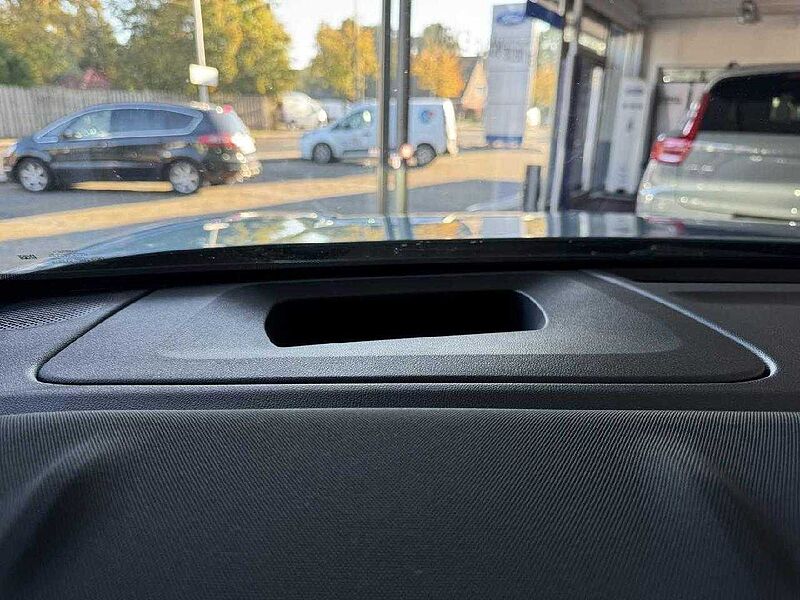 Ford Explorer Premium RWD