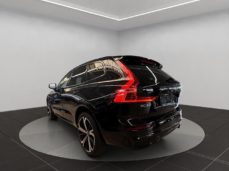 Volvo XC 60 Ultimate Dark Recharge Plug-In Hybrid AWD