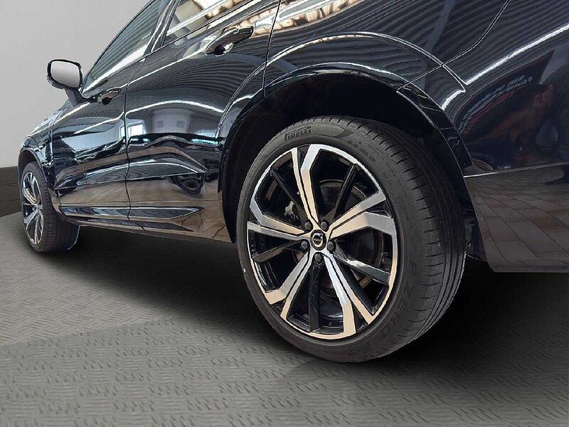 Volvo XC 60 Ultimate Dark Recharge Plug-In Hybrid AWD