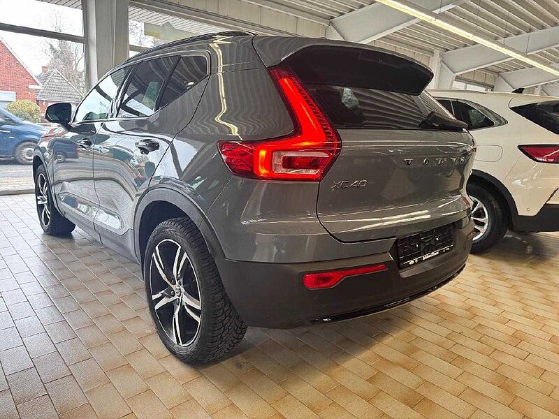 Volvo XC 40 Ultimate Dark 2WD