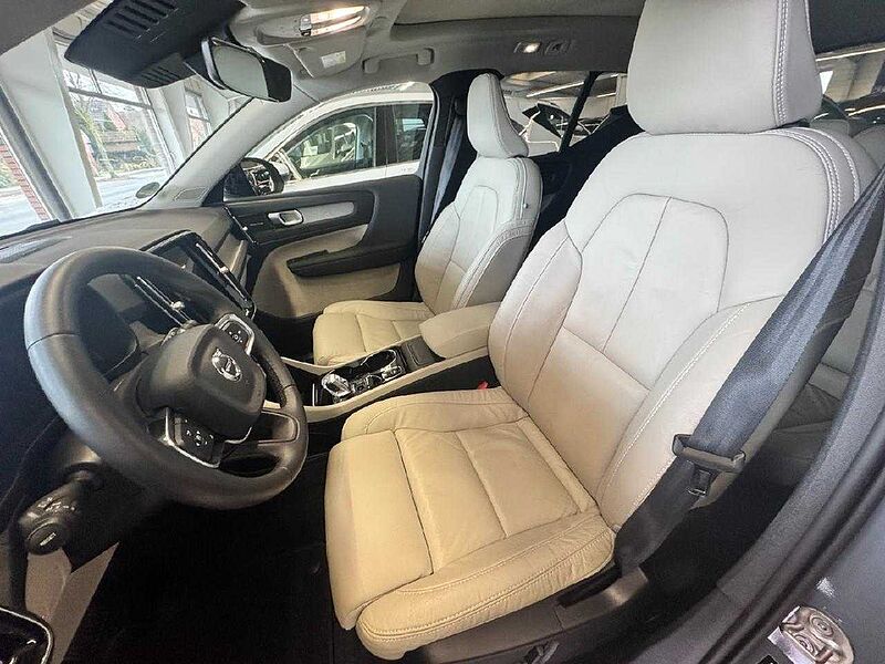 Volvo XC 40 Ultimate Dark 2WD