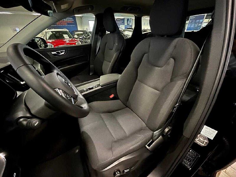 Volvo XC 60 Momentum Pro 2WD