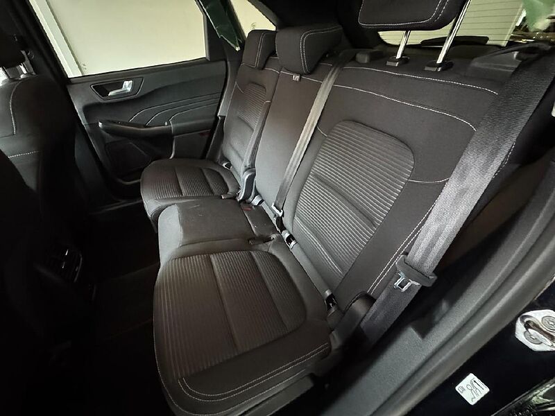 Ford Kuga Plug-In Hybrid Titanium