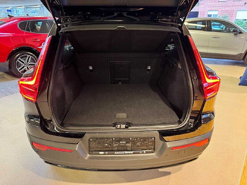 Volvo XC 40 Core Recharge Pure Electric 2WD