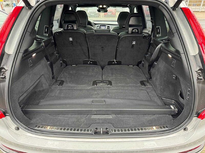 Volvo XC 90 Ultimate Dark Recharge Plug-In Hybrid AWD