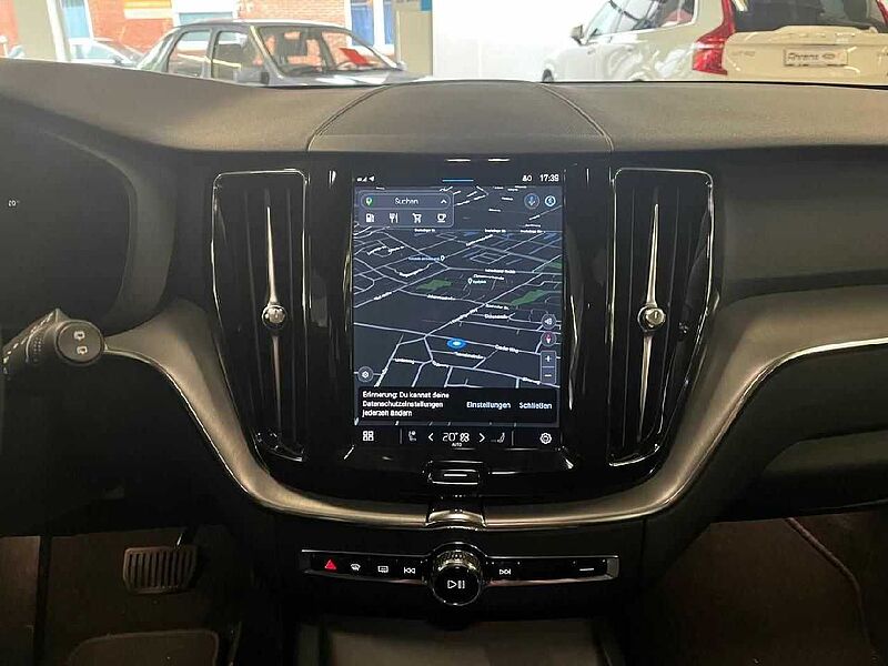 Volvo XC 60 Momentum Pro *360&deg;-GJR-eHeck*