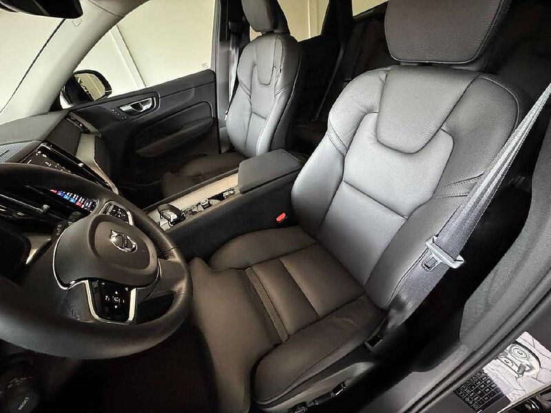 Volvo XC 60 Plus Dark AWD