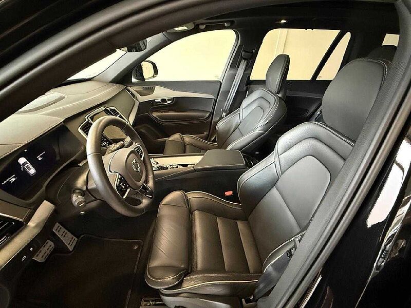 Volvo XC 90 Plus Dark Recharge Plug-In Hybrid AWD