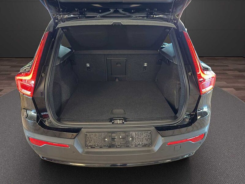 Volvo XC 40 Core Recharge Pure Electric 2WD
