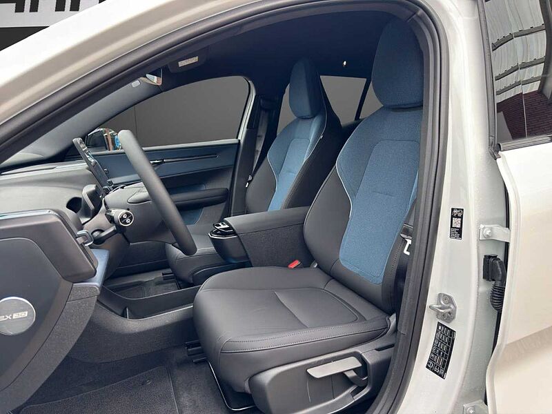 Volvo EX30 Plus 2WD Pure Electric *SHZ-eHeck-Kamera*