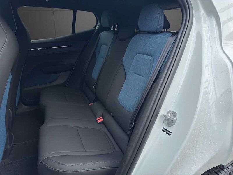 Volvo EX30 Plus 2WD Pure Electric *SHZ-eHeck-Kamera*