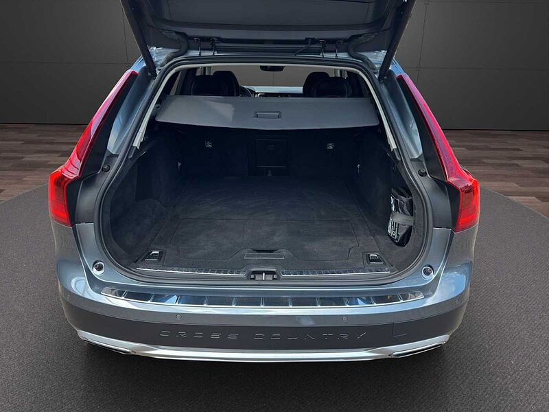 Volvo V90 Cross Country Basis AWD