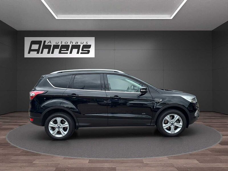 Ford Kuga Titanium *AHK-SHZ-eHeck-Kamera*