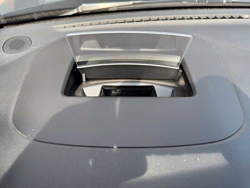 Ford Focus Turnier ST-Line X *AHK-GJR-HUD*