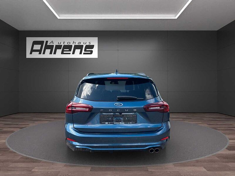 Ford Focus Turnier ST-Line X *AHK-GJR-HUD*