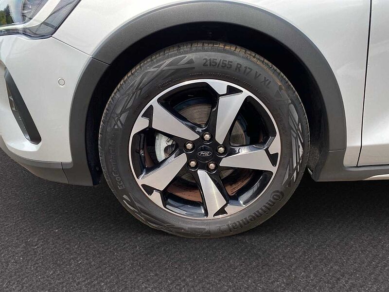 Ford Focus Turnier Active *Kamera-SHZ-Navi*