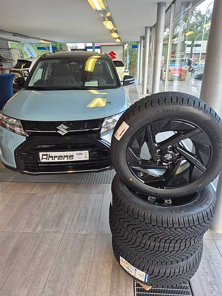 Suzuki Vitara X-ITE Comfort + Benzin Hybrid