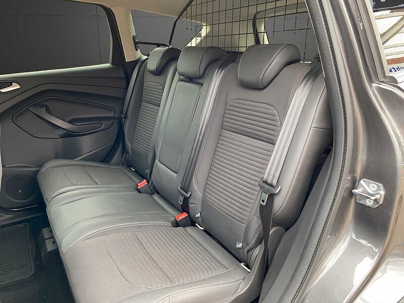 Ford Kuga Titanium AWD 4X4 + AHK + AUTOM.
