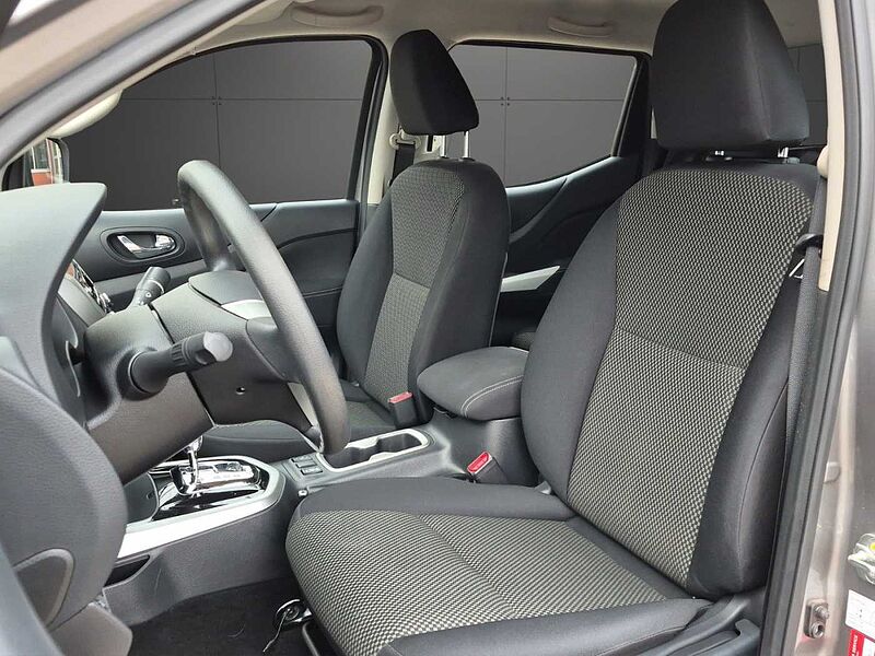 Nissan Navara Acenta Double Cab 4x4