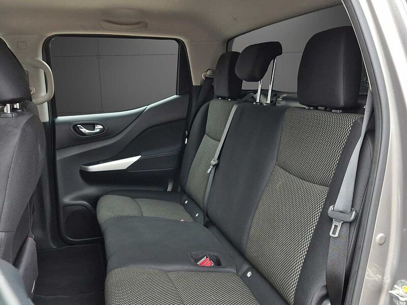 Nissan Navara Acenta Double Cab 4x4