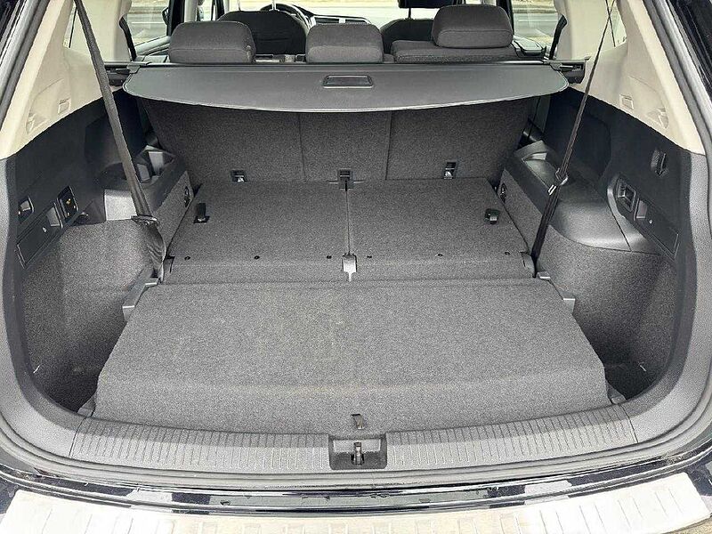 Volkswagen Tiguan Allspace Life 4Motion *AHK-HUD-4xSHZ*