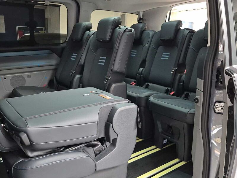 Ford Tourneo Custom Bus 320 L1 Active FWD