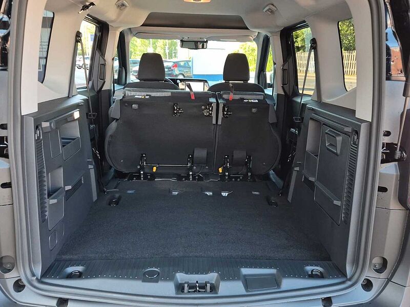 Ford Tourneo Courier Titanium