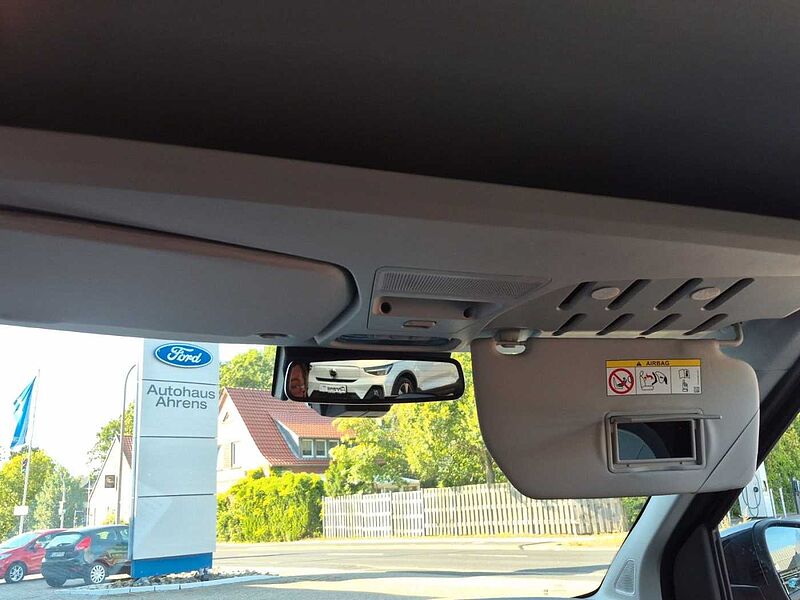 Ford Tourneo Courier Titanium