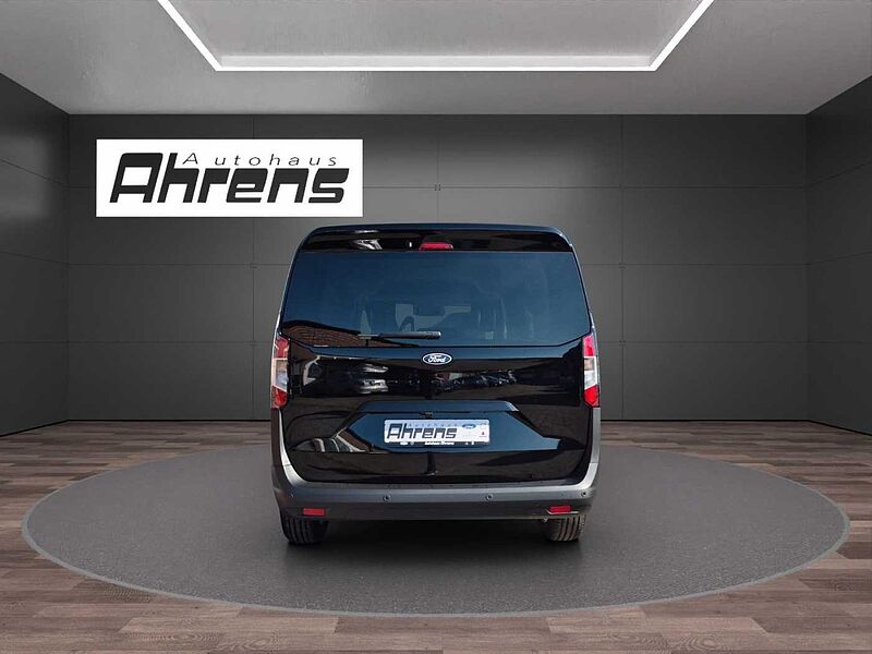 Ford Tourneo Courier Titanium