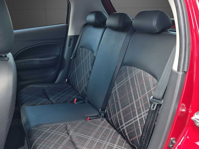 Mitsubishi Space Star Select