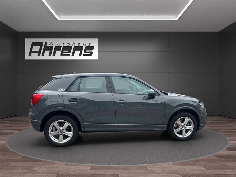 Audi Q2 1.4 TFSI sport *AHK-SHZ-GRA*