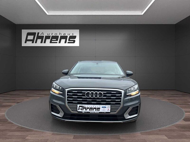 Audi Q2 1.4 TFSI sport *AHK-SHZ-GRA*