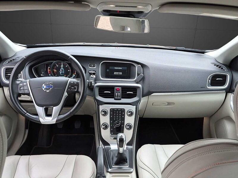 Volvo V40 D3 Cross Country Ocean Race