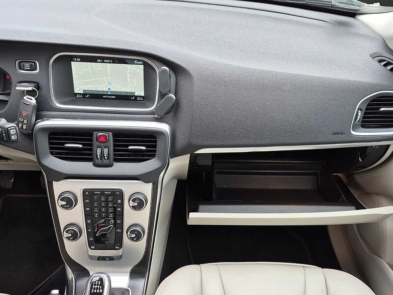 Volvo V40 D3 Cross Country Ocean Race