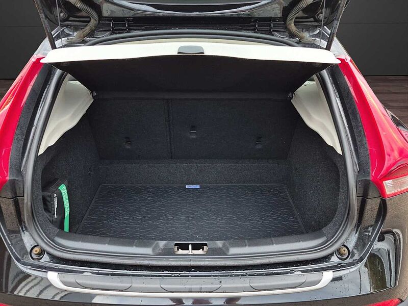 Volvo V40 D3 Cross Country Ocean Race