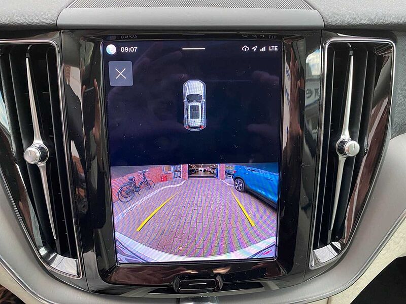 Volvo XC 60 Inscription Expression Recharge Plug-In Hyb
