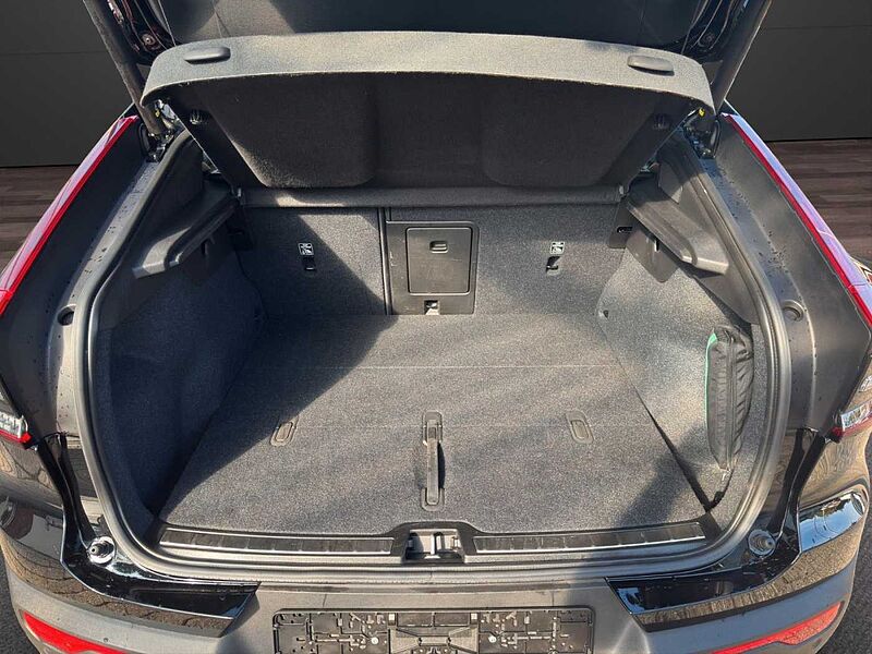 Volvo C40 Plus Recharge *GJR-ACC-SHZ-Kamera-eHeck*