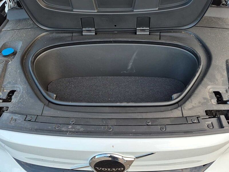 Volvo EX40 Extended Range RWD Plus Dark