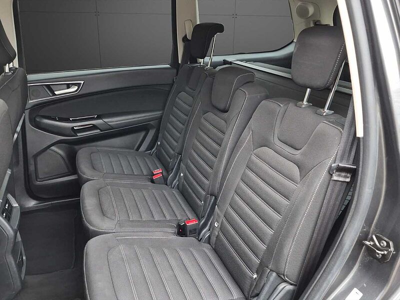 Ford Galaxy Titanium