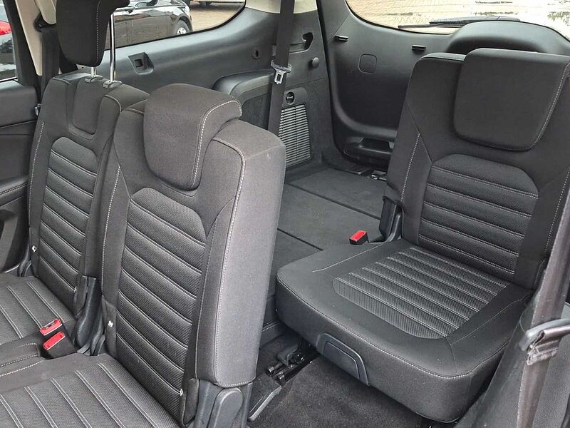 Ford Galaxy Titanium