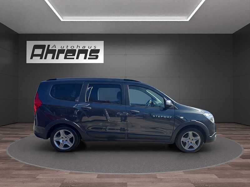 Dacia Lodgy TCe 130 Stepway *SHZ-GJA*