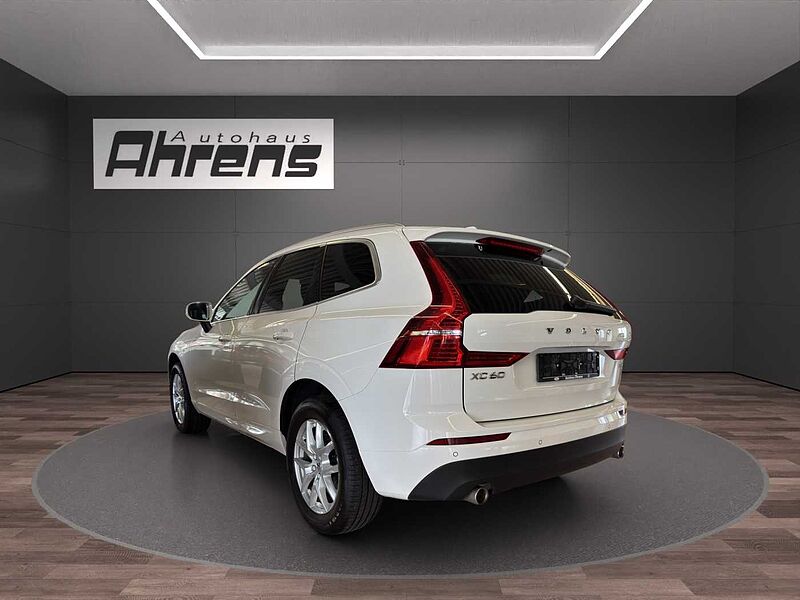 Volvo XC60 D4 Momentum *AHK-eHeck-SHZ-LED*