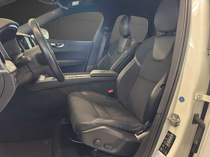 Volvo XC60 D4 Momentum *AHK-eHeck-SHZ-LED*